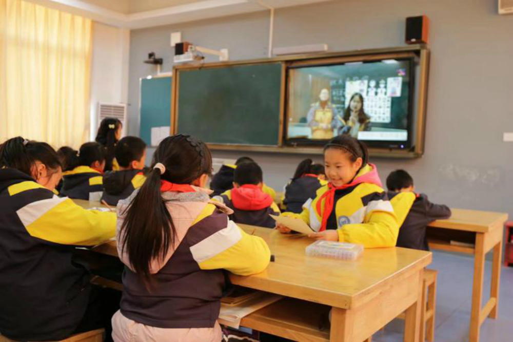 金輝集團愛心助學